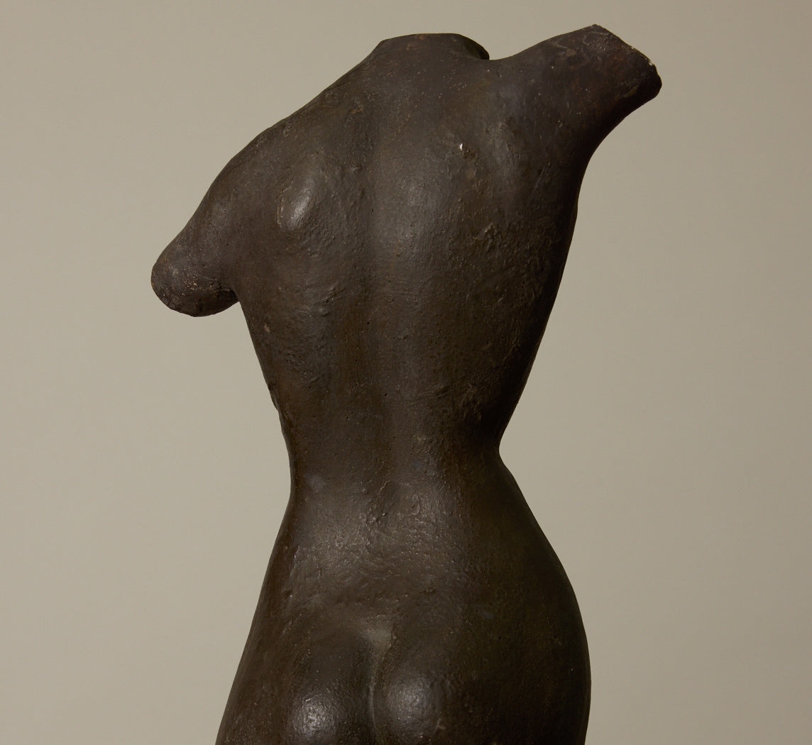 20TH CENTURY FEMALE NUDE SCULPTURE