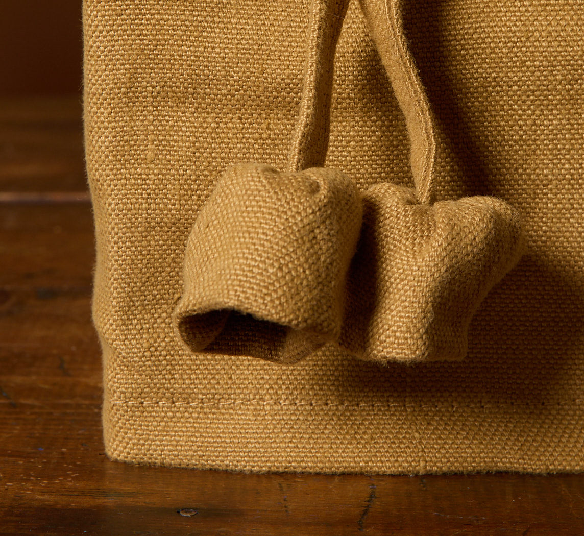 PIERCE & WARD CUMIN LINEN TISSUE BOX COVER WITH BELL FLOWER TASSEL
