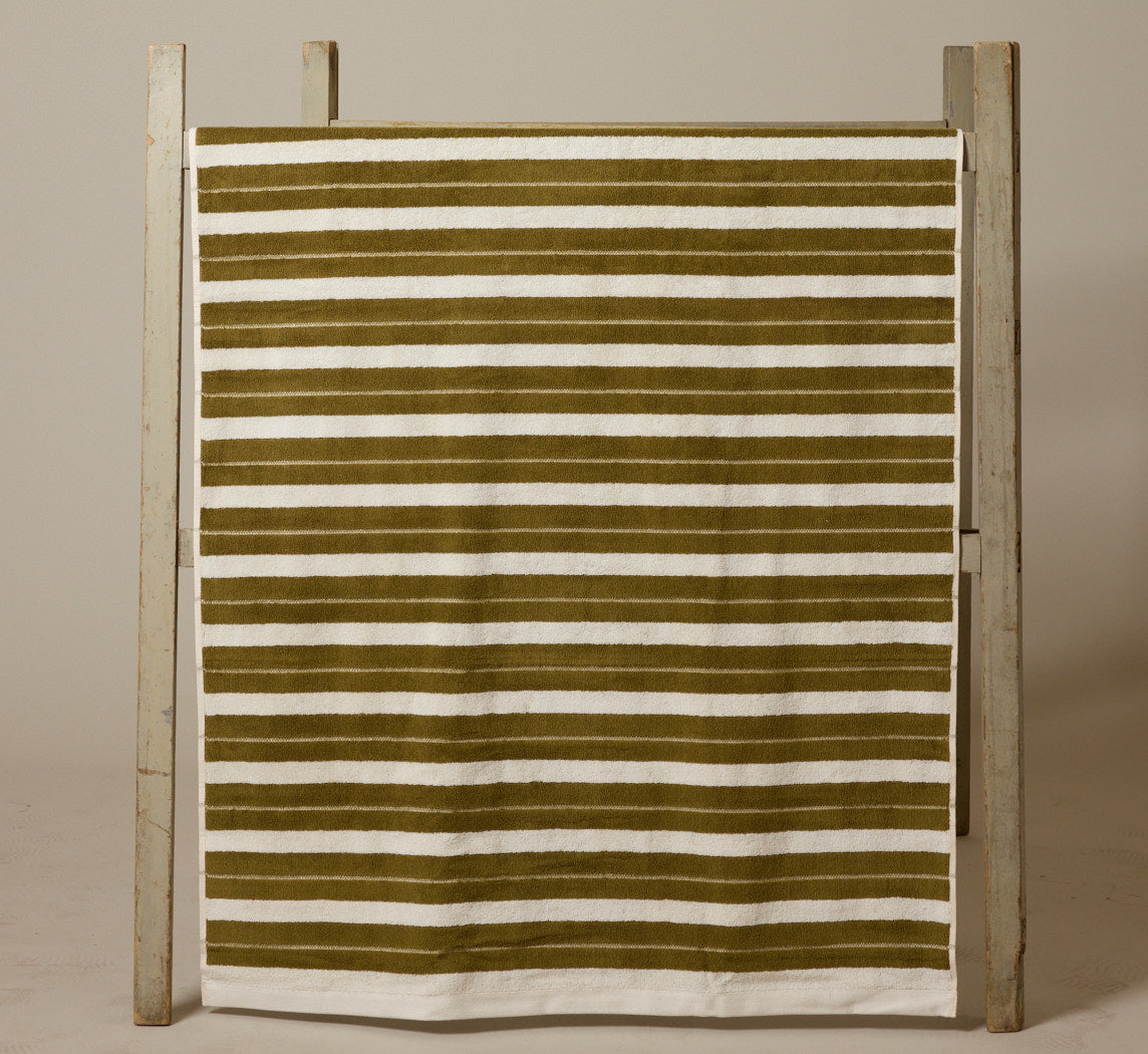 BAINA MADISON BATH SHEET IN CAPER & CHALK