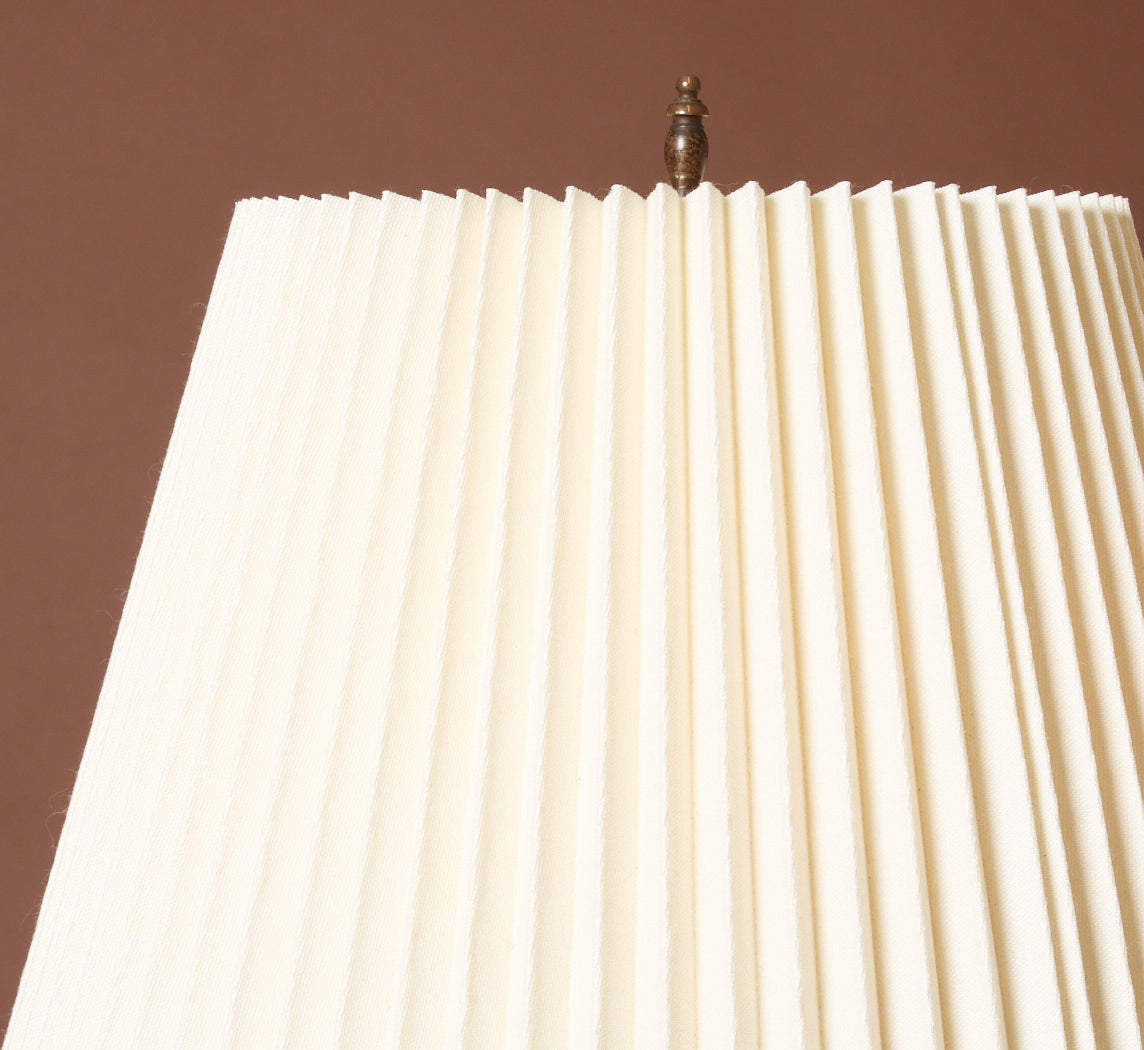 1970S CHROME SCULPTURAL TABLE LAMP BY CURTIS JERE