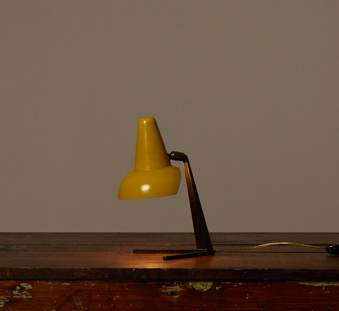 1950S EUROPEAN MODERNIST BANANA TRIPOD LAMP