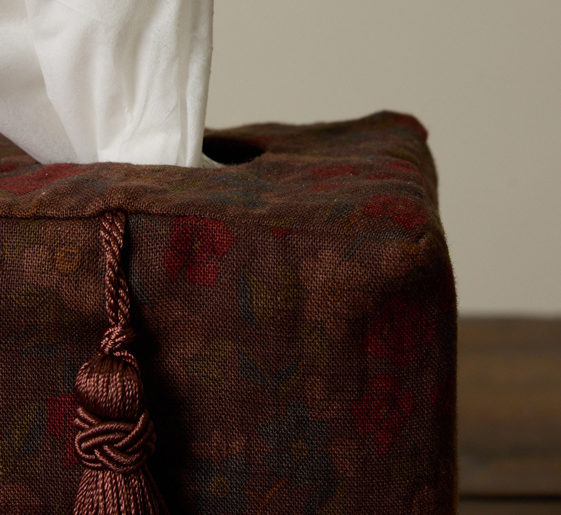 PIERCE & WARD TWIGGY BROWN FLORAL TISSUE BOX COVER