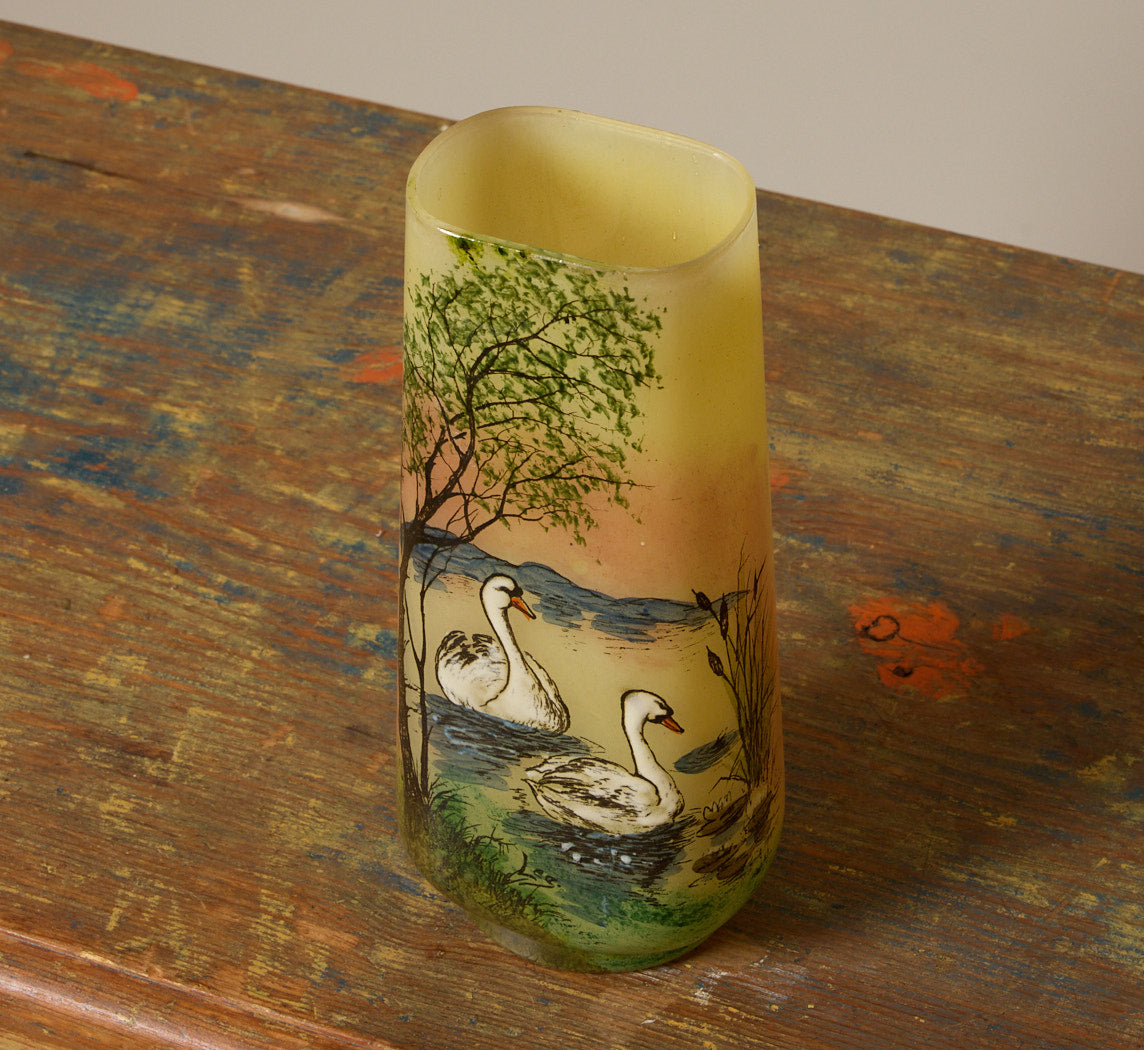 ART NOUVEAU FRENCH GLASS SWAN VASE