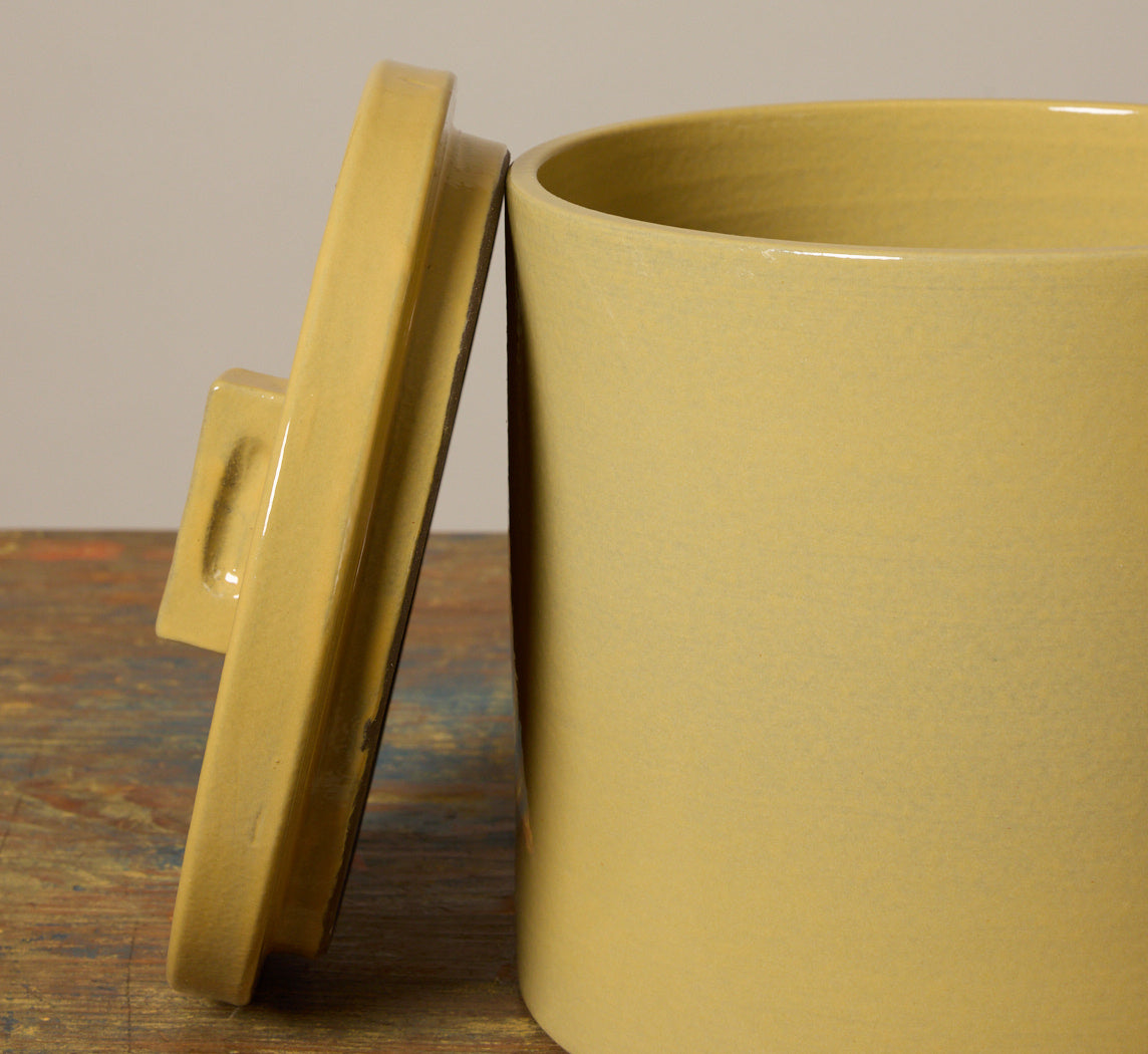 CANISTER BY IL BUCO VITA IN TUMERIC