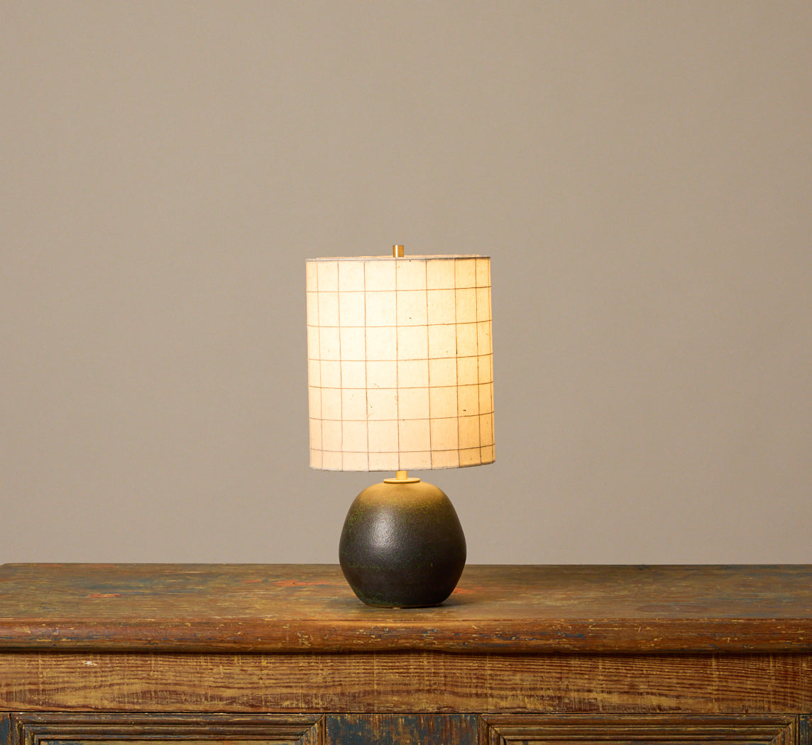 KURI LAMP IN MOTTLED GREEN