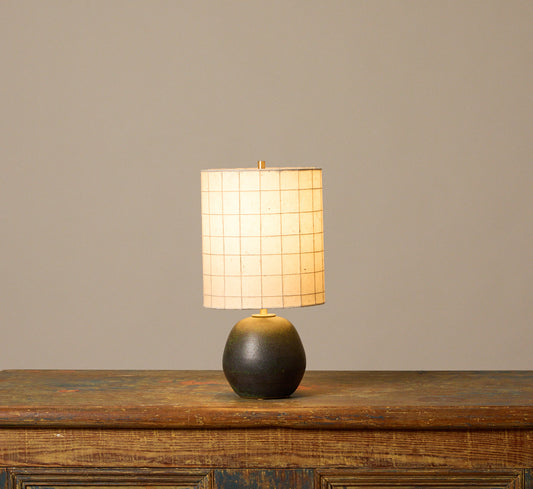 KURI LAMP IN MOTTLED GREEN