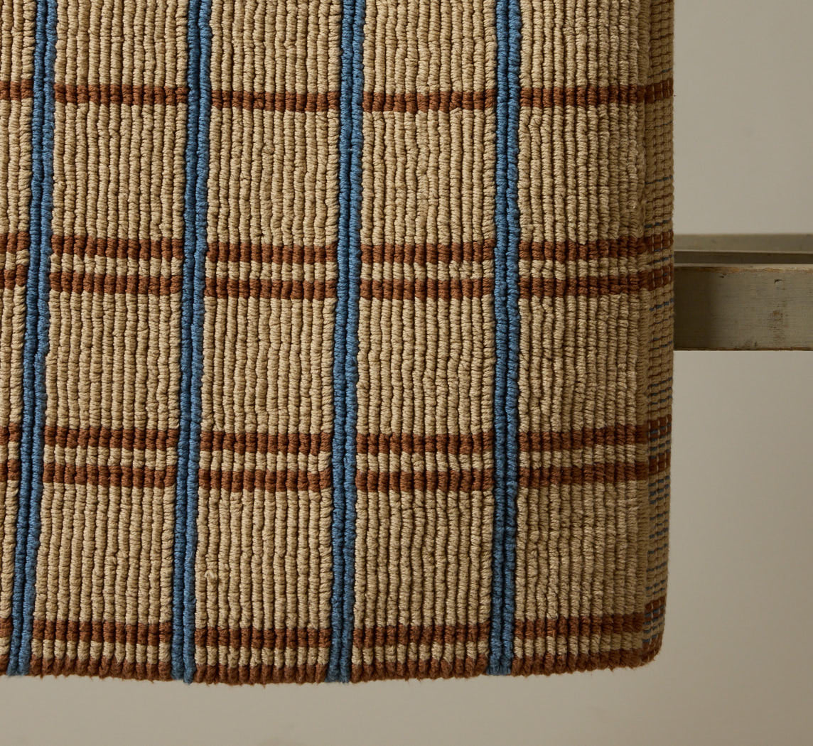 LUCIA BATH MAT IN AZUL AND TAN