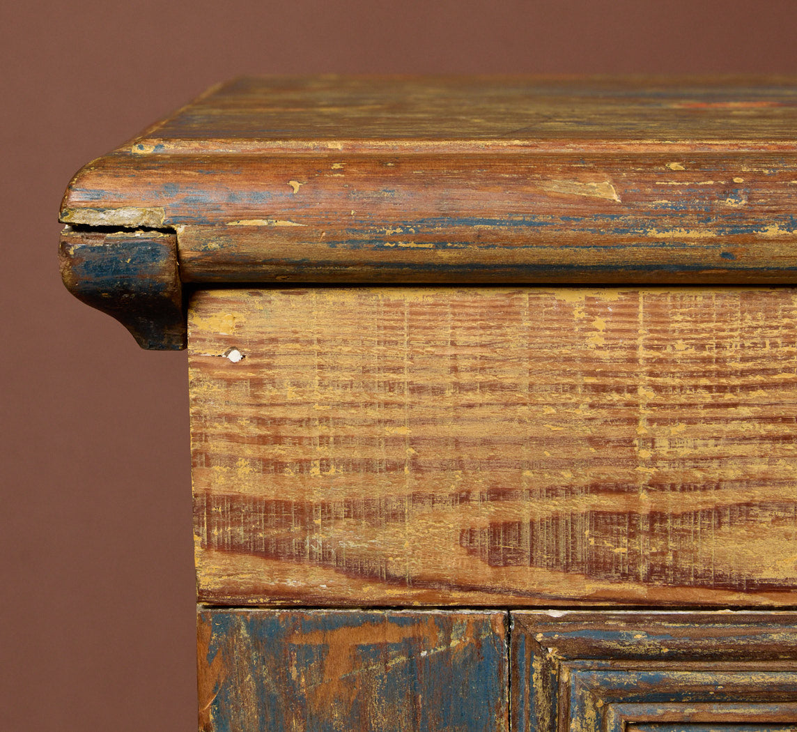 EARLY 19TH CENTURY AMERICAN BLANKET CHEST