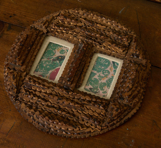 VINTAGE CIRCLE TRAMP ART FRAME