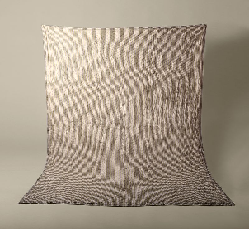 SARA HAND BLOCK-PRINTED REVERSIBLE QUILT IN KHAKI SAGE (QUEEN/KING)