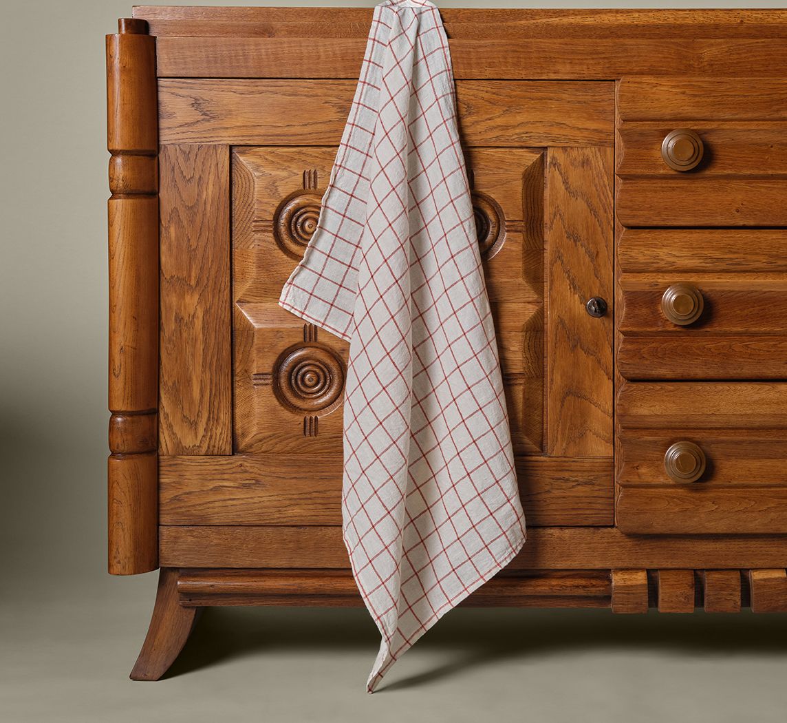 GRAPHIC STRIPE LINEN TEA TOWEL IN CLAY