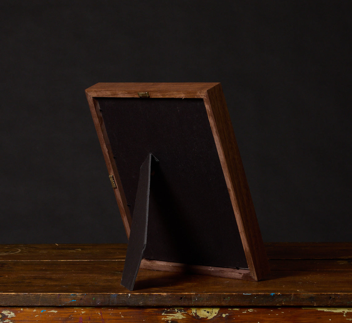 PIERCE & WARD PICTURE FRAME IN BLACK AND IVORY LINEN
